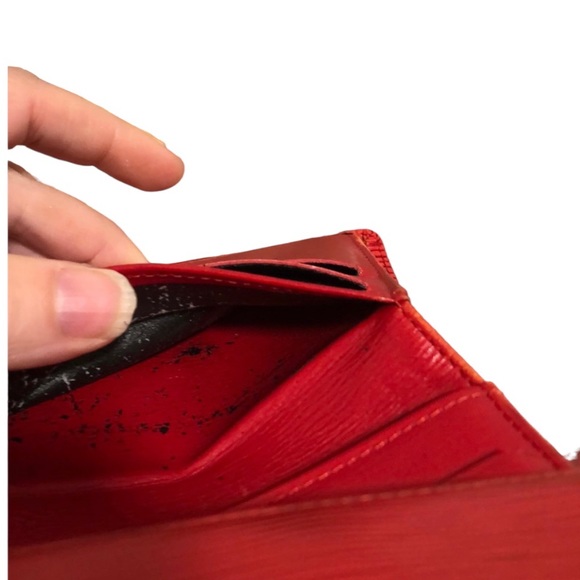 LV wallet - 💯 % authentic - Picture 5 of 10